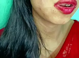 i love how she deepthroats in this homemade closeup