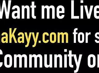 Velký zadek nymfomanka Nina Kayy hluboce kouří a pak nasedá na milence v pozici cowgirl s namazanými kozy