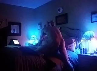 Mo's Passionate Encounter in Missionary Position