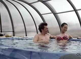 ชายแก่เย็ดสาวสวย 18+ ชาวเช็กในฉากแฟนตาซี