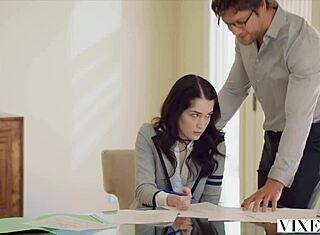 Vixenplus sıcak öğrenci öğretmeni vahşi sürüşte beceriyor