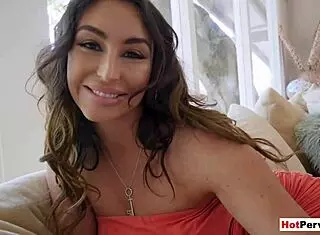 Busty MILF stepmother gets special pussy attention