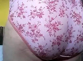 My friend lent me her panties, they're so sexy and tight