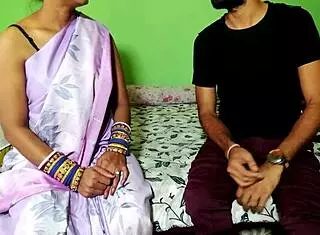 किराया नहीं देने पर मकान मालिक ने वाइफ को चोद के वसूल किया।