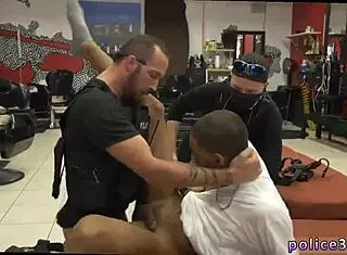 Horny gay police caught piss robbery suspect in wild action