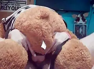 she asked if i'd like to be her teddy bear while they have sex