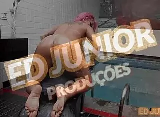 Ed junior fucks a big ass with oil in pov, no condom, complete in red and sheer