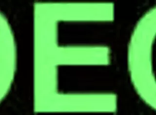 Em Nhung with big breasts and flat stomach