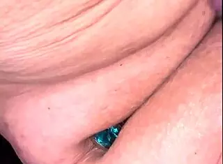 Makin multiples with juicy brunette 😊