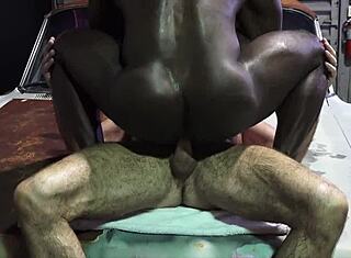 Minä, Jake Marshall, tyydytän asiakkaani Aaron Trainerin