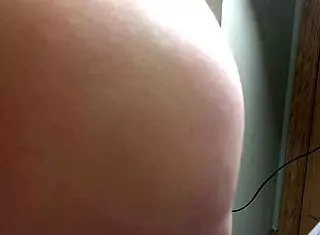 Sexy Bbw Prepares For A Video - Behind The Scenes