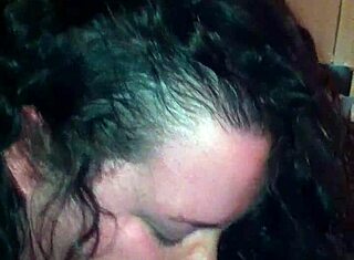 Mand, du må se denne BBW ebony tøs deepthroate som en pro i hoodet!