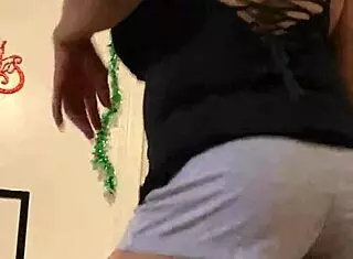 why is anna maria teasing in those tight booty shorts?