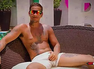 i watch gatinho safado fodendo o tatuado in gay action