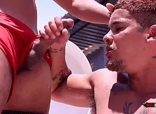 i watch gatinho safado fodendo o tatuado in gay action
