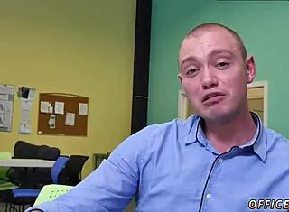 Toilet slave says 'fuck me pantsless friday'