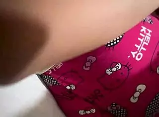 que harias si encuentras esta mujer en tu cuarto