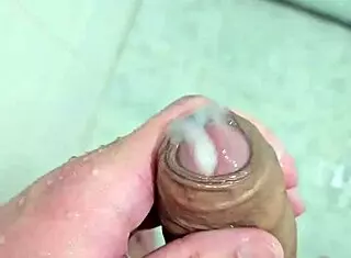 I Cum Deliciously in the Shower, Feeling So Sexy