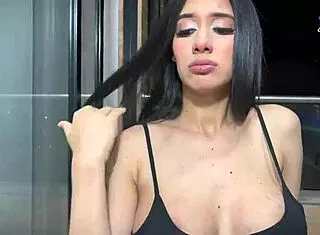 Ever caught me giving a deepthroat to the delivery guy on my balcony? - Ambar Prada