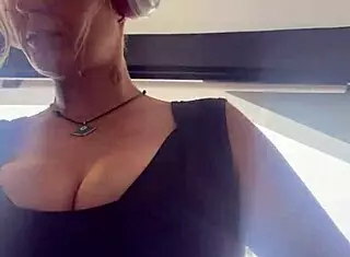 Blonde Big Tits Bounce Out During Intense Gym Run