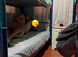 sgattaiolato da lezione per giocare a casa mia, ma prima deve dare quel culo!