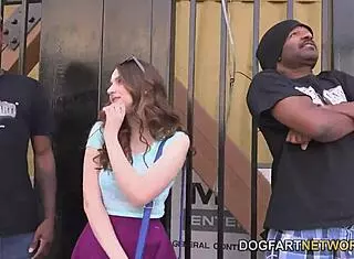 Elektra Rose handles two huge black cocks