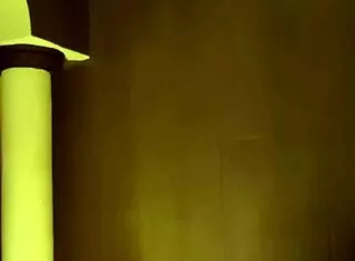 first tinder date in motel jacuzzi 😏