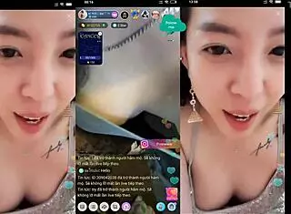 Cute Girl On Bigo Live Stream Shows Off Her Beauty And Has Fun!