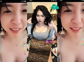 Cute Girl On Bigo Live Stream Shows Off Her Beauty And Has Fun!