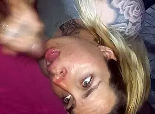 girlfriend swallows cum facial