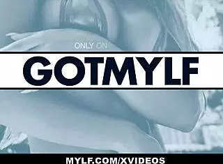 Close up worship of Alyssa Reece's massive milf ass