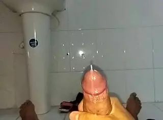 Slow motion video of hand movements