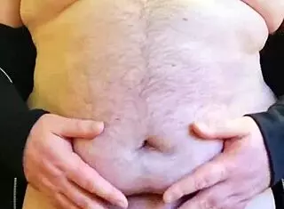 i'm a chubby gay man showing off my best