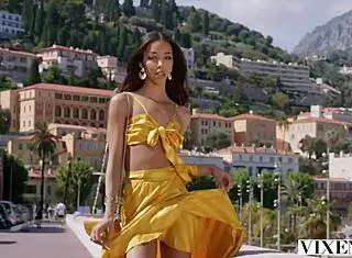 Lias passionerede sex med hemmelig beundrer 😏