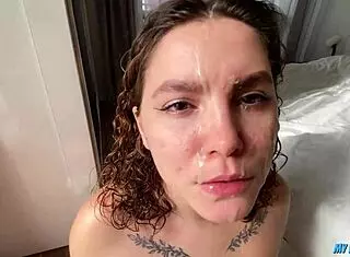 Kept Fucking My Stepsister After That Huge Facial 😏