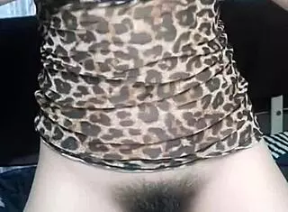 Look at my sister-in-law's tempting lower body, she's masturbating solo.