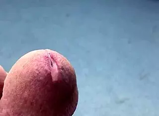 slobberpuss hot day with mature tits