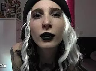 USED AS A MALE SLUT IN A GAY PARKING SPOT GERMAN LOU NESBIT LIA LOUISE