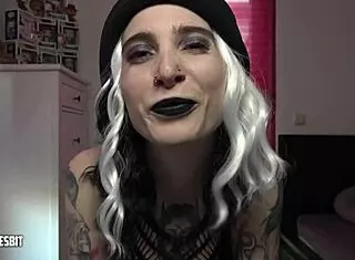 USED AS A MALE SLUT IN A GAY PARKING SPOT GERMAN LOU NESBIT LIA LOUISE