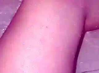 Every time I bathe, I masturbate and squirt like crazy! 😍💦