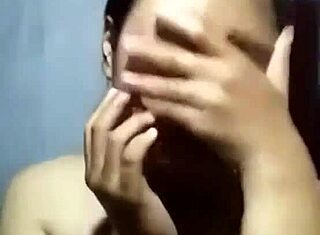 Khmerske punce vroči tuš trenutek ujet na kamero