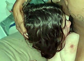 Бабуля Мария меняет чулки на интенсивное удовольствие от ног