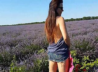 Peräaukon plugin väläytys ja pissa laventelipeltojen keskellä, niin villiä!