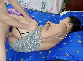 Έβλεπα πορνό, έγινα τόσο ορνιά για την ετεροθαλή αδερφή!