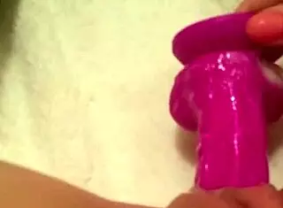 Watch this 18-year-old playing with her new dildo, Candicebabexo