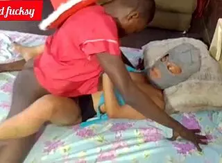 wet pussy getting fingered hard!