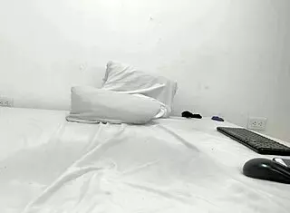 Big Booty Creamy Cat