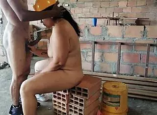 My boss is very sexy and hot, I can't say no to her