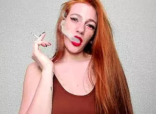 putita cachonda grips my monster dick 🍆