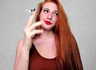 putita cachonda grips my monster dick 🍆